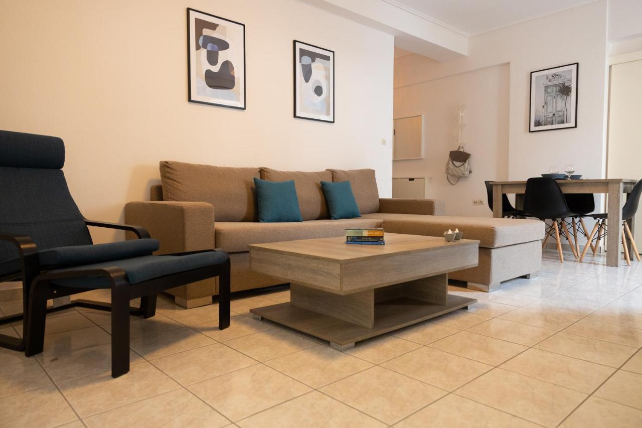 Spacious Close To The Sea And The Center Atény